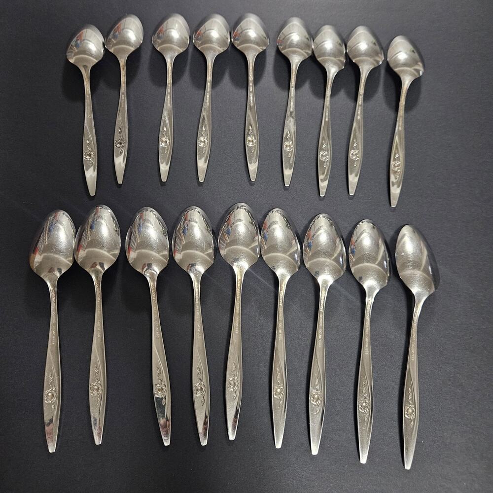 Oneidacraft Lasting Rose 18 teaspoons stainless steel flatware oneida spoon 6" - Picture 3 of 3